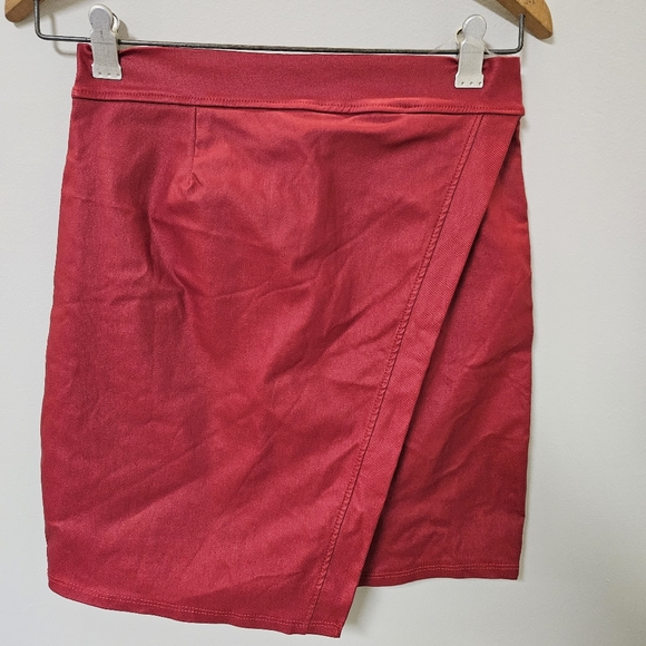Elegant Red Wrap Skirt Women Size L - Picture 2 of 15